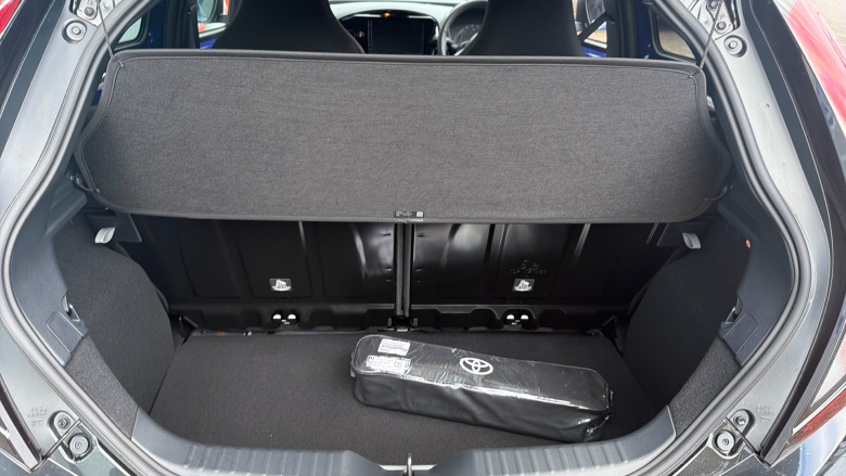 Toyota Aygo X 1.0 VVT-i Edge 5dr Petrol Hatchback